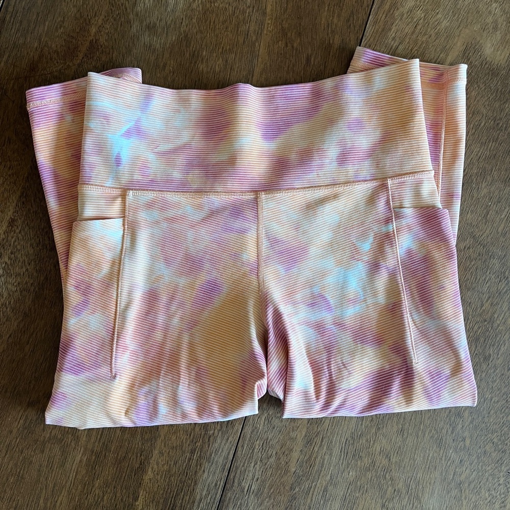 Athleta Pink and Orange Salutation Stash 7/8 Leggings